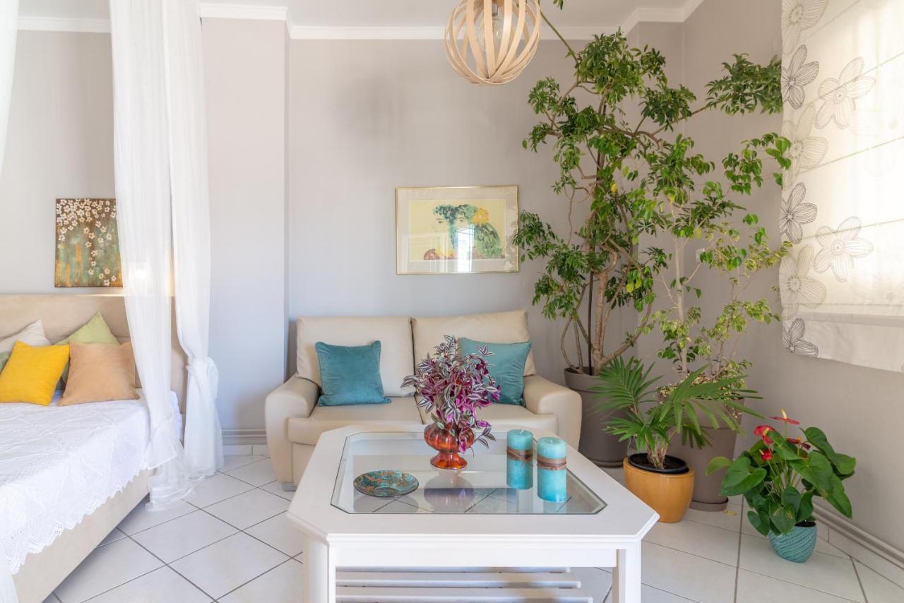 Life On Canvas Family Apartment Heraklion (Crete)
