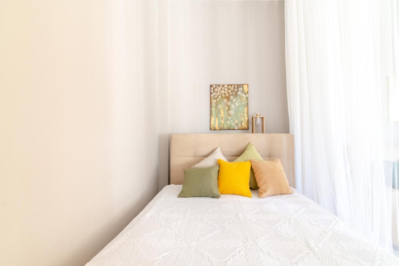 Life On Canvas Family Apartment